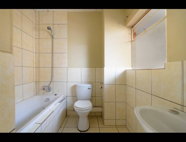 2 BEDROOM APARTMENT FOR SALE IN HONEYPARK